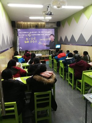 韶關(guān)市湞江區(qū)高思教育信息咨詢 助力學(xué)生成長(zhǎng)，點(diǎn)亮智慧未來(lái)